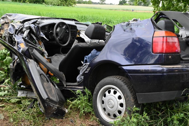 Wypadek na drodze Sieraków - Kwilcz w miejscowości Grobia (7.06.2020).