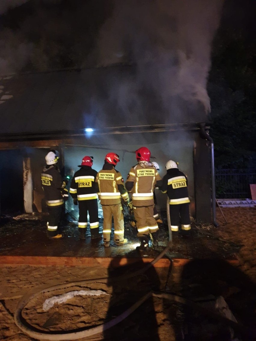 Pożar w Orlu, w gm. Liniewo. Budynek mieszkalny został całkowicie zniszczony  [ZDJĘCIA]