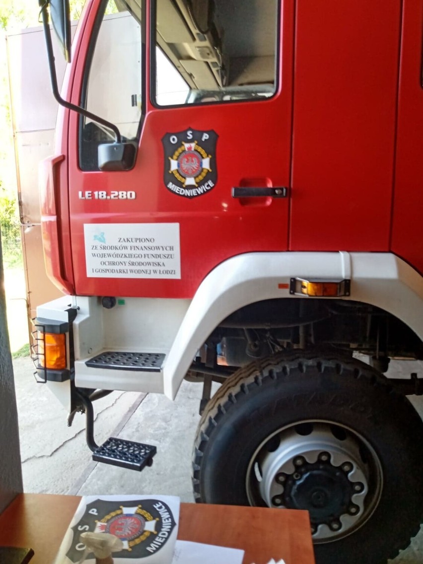 Jednostka Ochotniczej Straży Pożarnej w Miedniewicach zyskała kolejny wóz bojowy