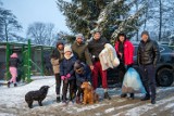 Adoptowali psy z Tarnowskiego Azylu dla Zwierząt w ramach akcji "Mrozy", a teraz chcą uzbierać dla schroniska całego tira karmy