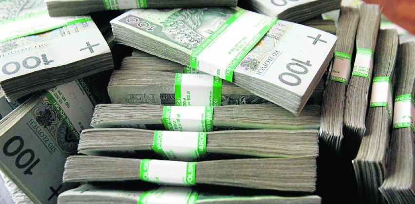 Pieniądze z programu inwestycji strategicznych dla samorządów z powiatu bełchatowskiego