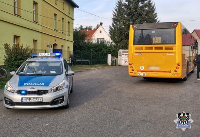 Wałbrzyscy policjanci kontrolują autokary. Kontrolę może zgłosić każdy