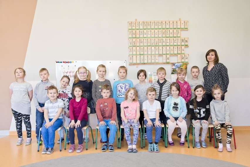 Grupa dzieci 6 letnich Motylki z Przedszkola Nr 8 "Zielony...