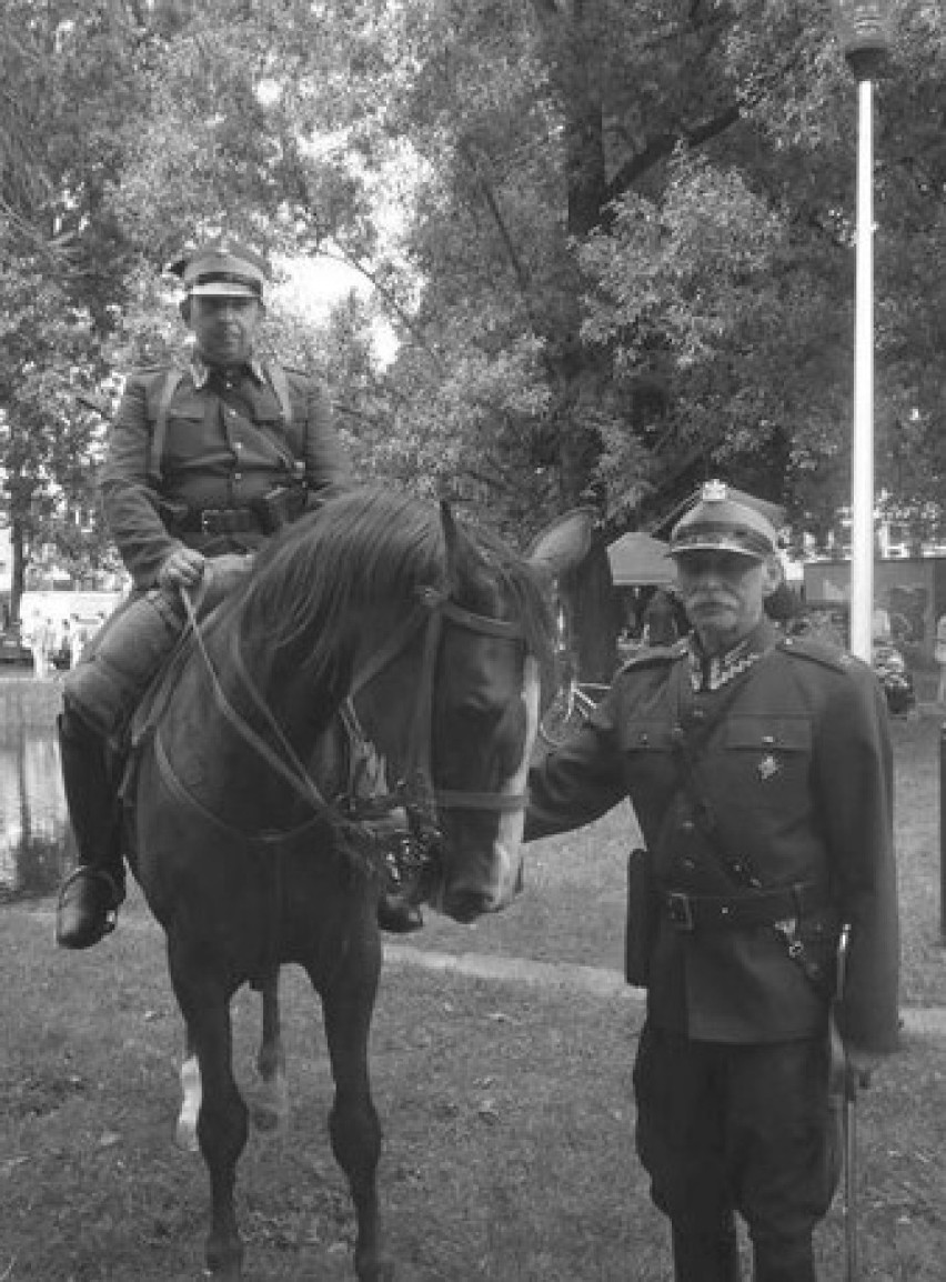 Odszedł Jerzy Dąbrowski - założyciel Towarzystwa Pamięci Kawalerii i Artylerii Konnej w Pleszewie. 