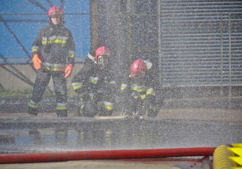 Ćwiczenia straży pożarnej, policjij, straży miejskiej i...