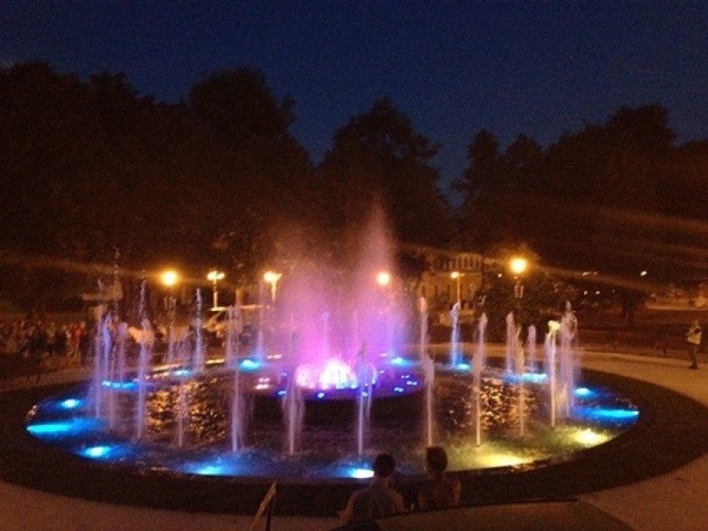 Podświetlane fontanny