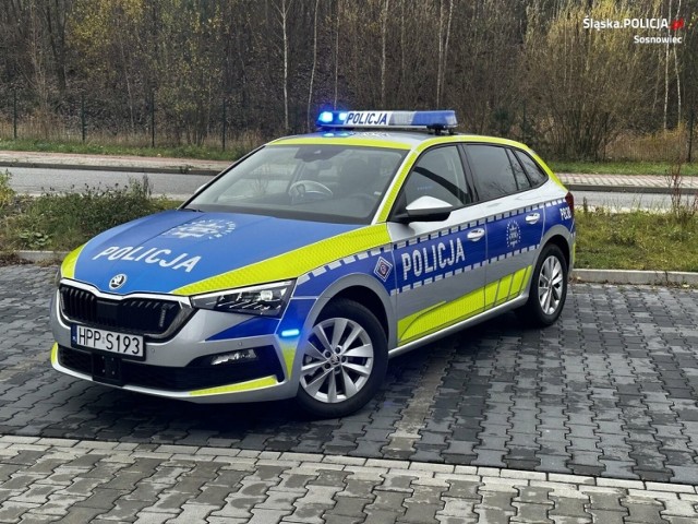 Tak wygląda nowy radiowóz policjantów sosnowieckiej "drogówki"

Zobacz kolejne zdjęcia/plansze. Przesuwaj zdjęcia w prawo naciśnij strzałkę lub przycisk NASTĘPNE