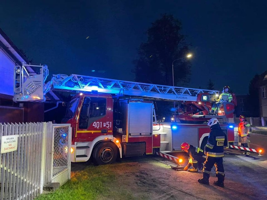 Margonin. Nocny pożar na ul. Poznańskiej. Zapłonęły sadze w kominie
