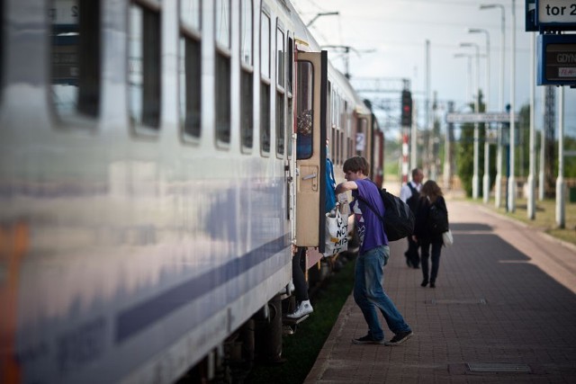 Nowe przepisy obejmują na razie tylko pociągi PKP InterCity: Express, Express InterCity, EuroCity, Euronight.