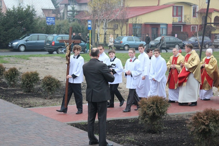 W niedzielę, 15 grudnia poświęcono nowy budynek kościoła w...