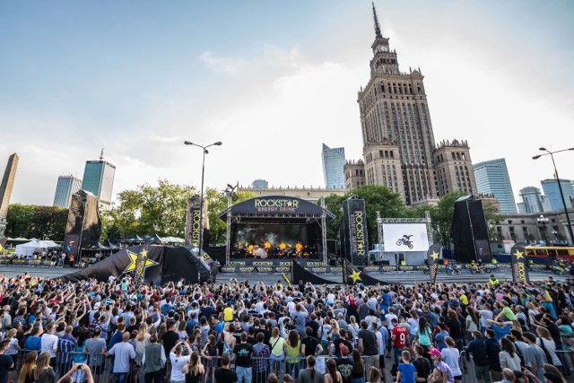 Flying Rockstar Energy Tour: te akrobacje przeczą prawom fizyki! [ZDJĘCIA]