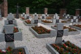 Niezwykła historia cmentarza partyzanckiego w Skarżysku-Kamiennej. Jego początki sięgają okupacji niemieckiej