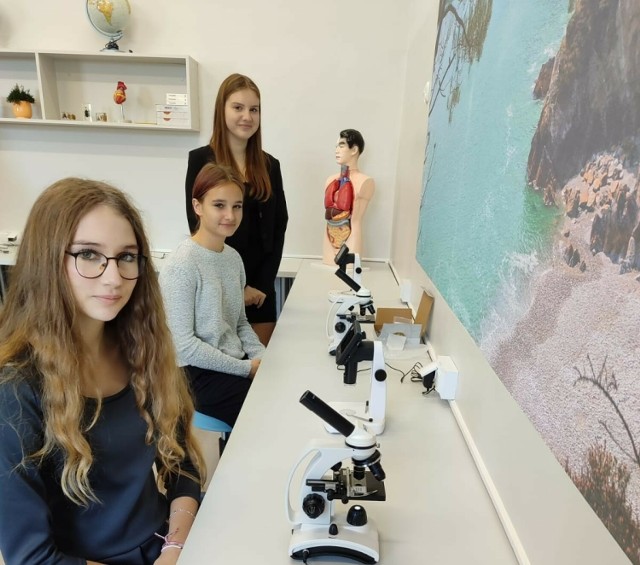 Uczniowie STO w Kluczborku już od dwóch miesięcy uczą się przedmiotów przyrodniczych w supernowoczesnej ekopracowni.