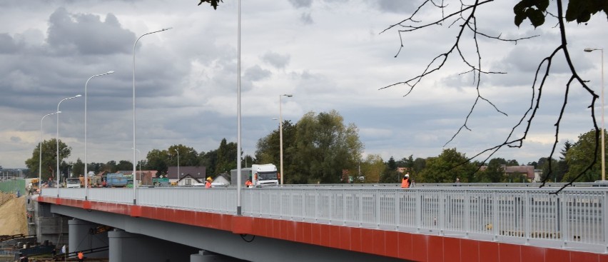 Próby obciążeniowe na moście w Malborku [ZDJĘCIA]. Wkrótce otwarcie nowego obiektu