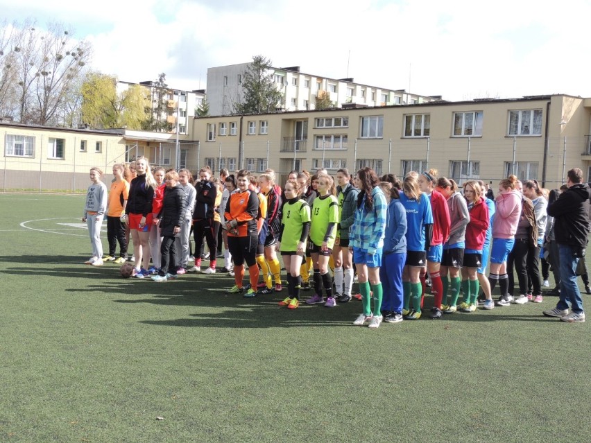 Półfinały Mistrzostw Województwa w Piłce Nożnej Dziewcząt i Chłopców
