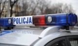 Wypadek w Baranowie. Samochód osobowy uderzył w drzewo. Dwie osoby ciężko ranne!