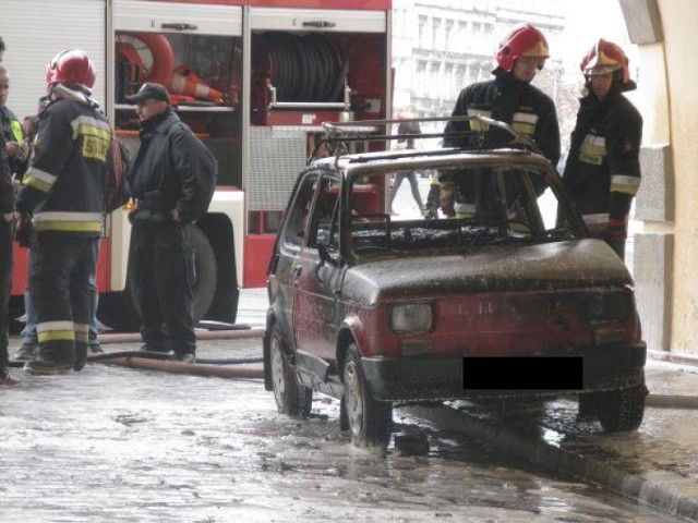 W nocy z 20 na 21 października we Wrocławiu paliło się dziewięć ...