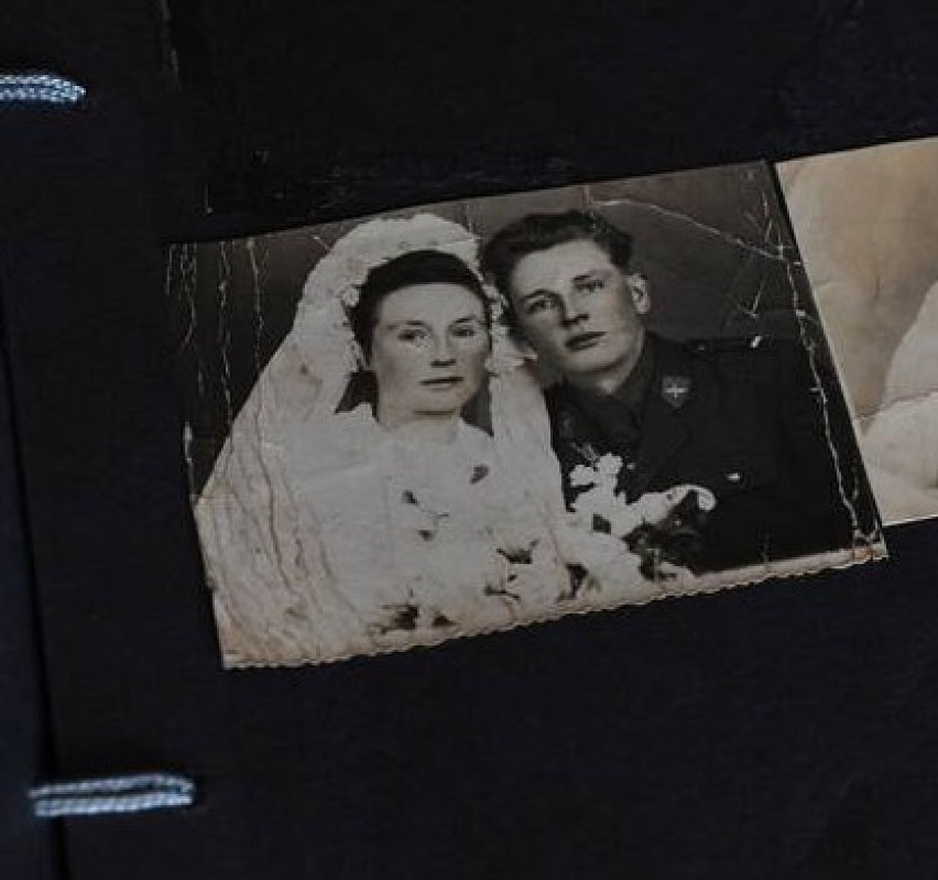 Na zdjęciu ślubnym: Helena i Józef Kiełbasa.