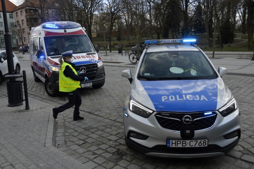 Głogów: Potrącenie na alei Wolności. Świadek: Wyglądało, jakby zrobił to specjalnie. ZDJĘCIA