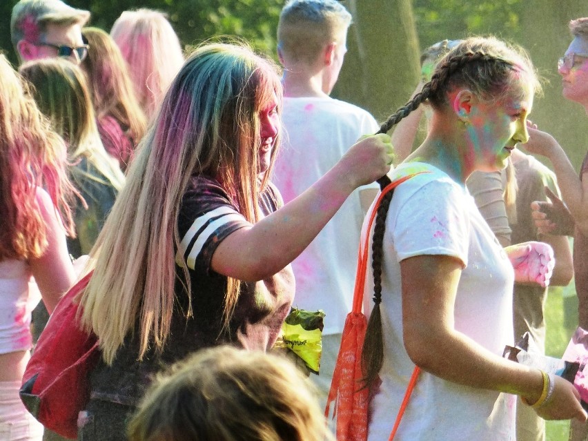 Dni Złoczewa 2018. Na początek kolory holi i turniej...