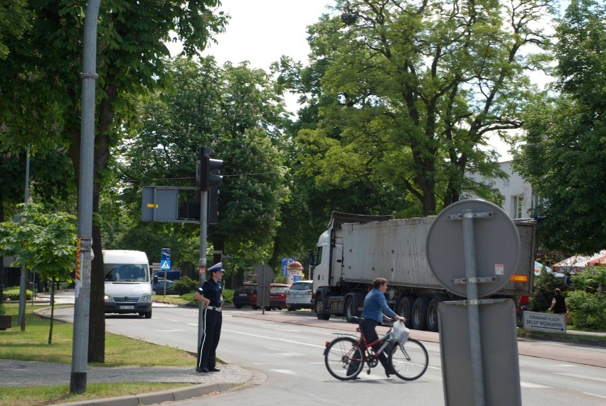 Policjanci kierowali ruchem