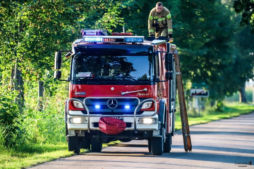 Pożary w powiecie malborskim. W gminie Nowy Staw palił się taras, a w gminie Miłoradz samochód w trakcie jazdy