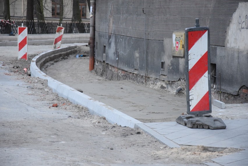 Trwa remont ulicy Kazimierzowskiej w Kaliszu. Prace mają...
