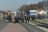 Dramatyczna sytuacja na przejściach granicznych z Ukrainą. Tysiące osób czekają na odprawę w Hrebennem i Dorohusku. Zobacz zdjęcia