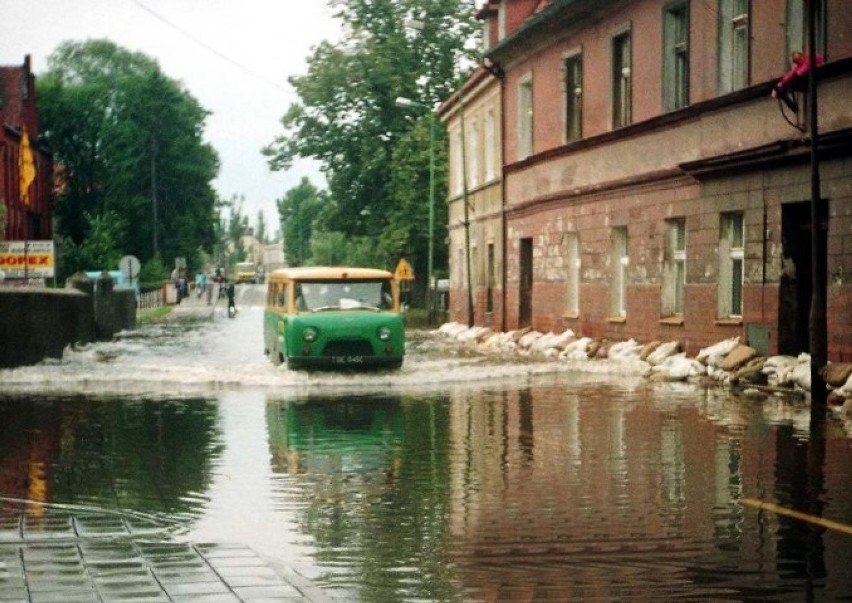Wielka woda w Krośnie Odrzańskim. Tak wyglądała powódź w...