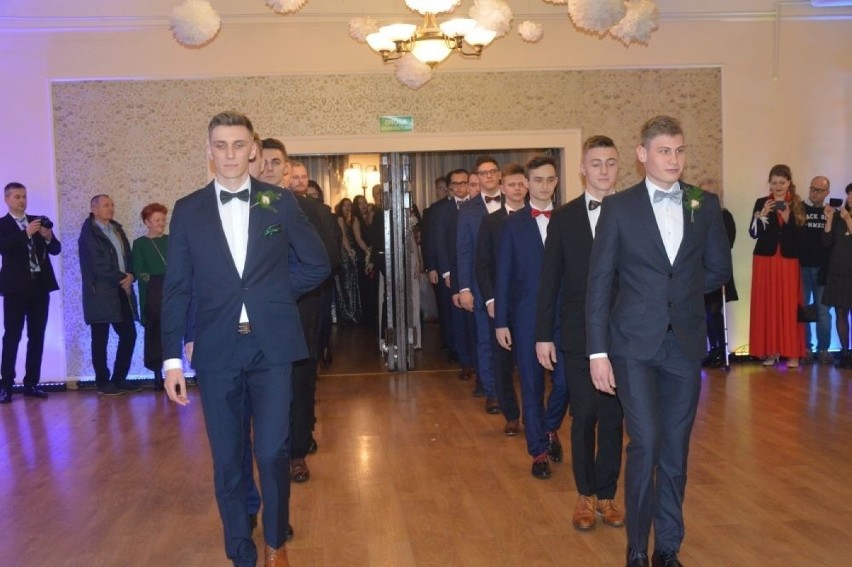 Studniówka 2020 skarżyskiego liceum "Mickiewicza" w Hotelu Promień (DUŻO ZDJĘĆ, WIDEO)