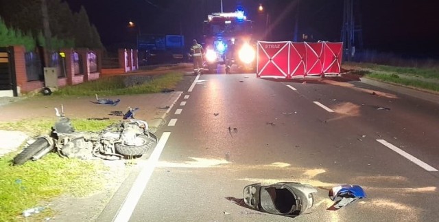 Śmierć na drodze pod Pszczyną. W nocy w miejscowości Góra doszło do tragicznego zderzenia motocyklistów