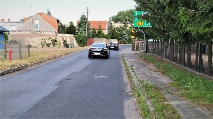 Umowa na remont drogi Osieczna-Goniembice podpisana. Starostwo Powiatowe w Lesznie zapłaci prawie 19,5 miliona. Zobacz jak wygląda droga 