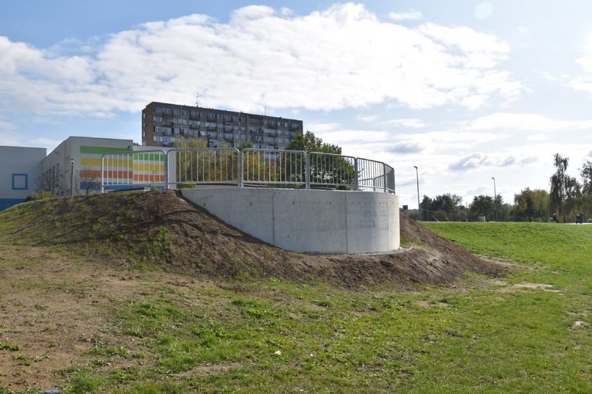 Tarnów. Betonowy taras widokowy na os. Westerplatte wzbudza mieszane odczucia