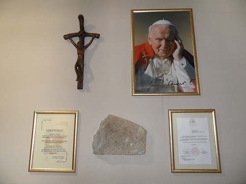Msza święta, wprowadzenie relikwii Jana Pawła II, koncerty