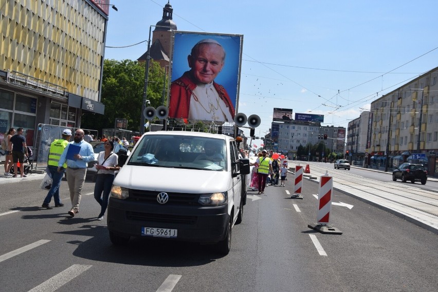 W zeszłym roku gorzowianie przeszli w marszu z okazji 25....