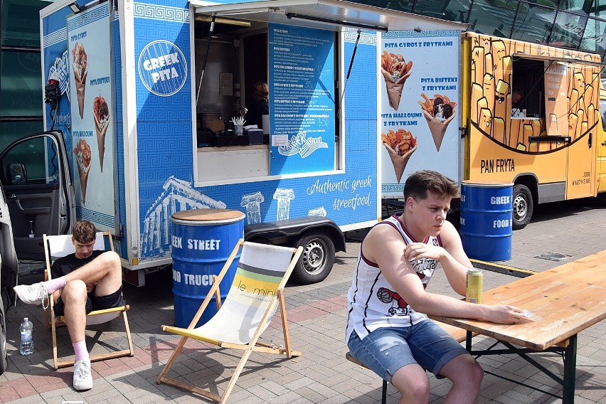 Food trucki ponownie zaparkowały przed Atrium Kasztanowa w Pile. Zobaczcie zdjęcia