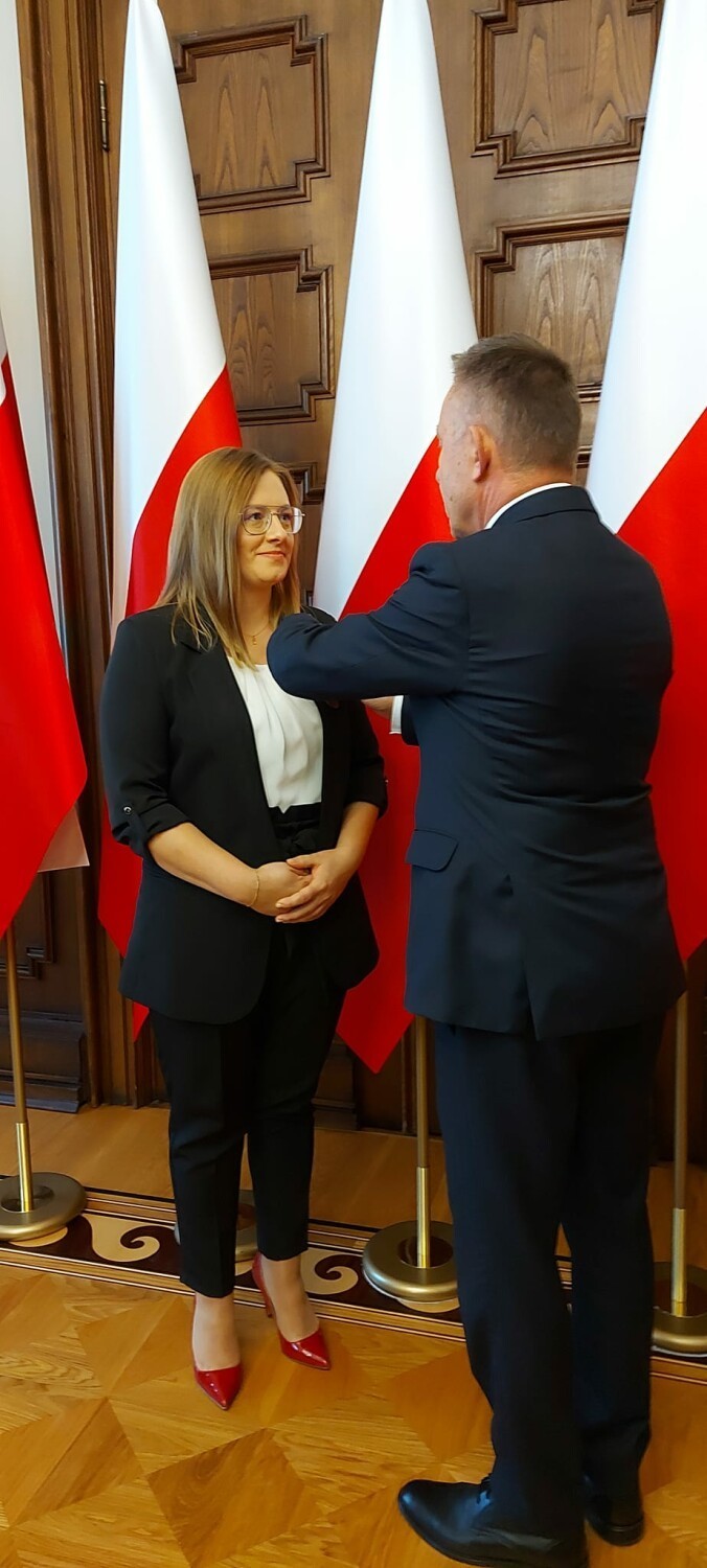 13 pracowników Urzędu Gminy w Widawie zostało odznaczonych...