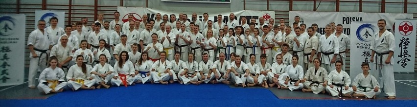 Dziewięć osób z Golubsko-Dobrzyńskiego Klubu Karate...