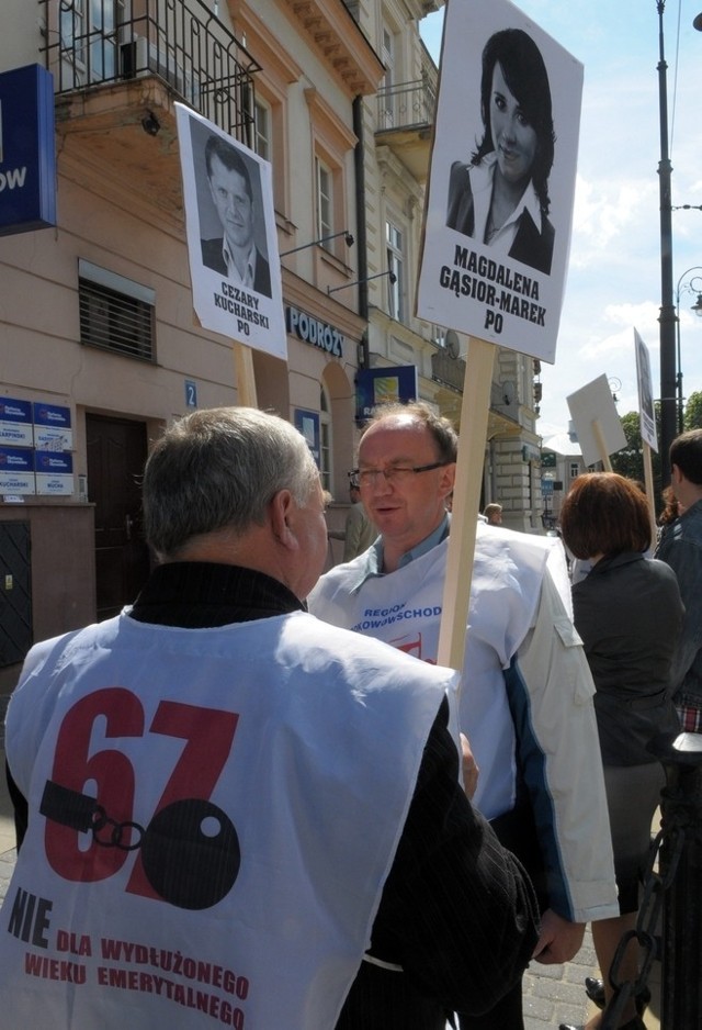 Protesty Solidarności przed biurami poselskim