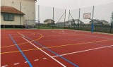 Gmina Kęty. Dzieci i młodzież w Bielanach cieszą się nowego kompleksu sportowego przy Szkole Podstawowej. Zobaczcie zdjęcia