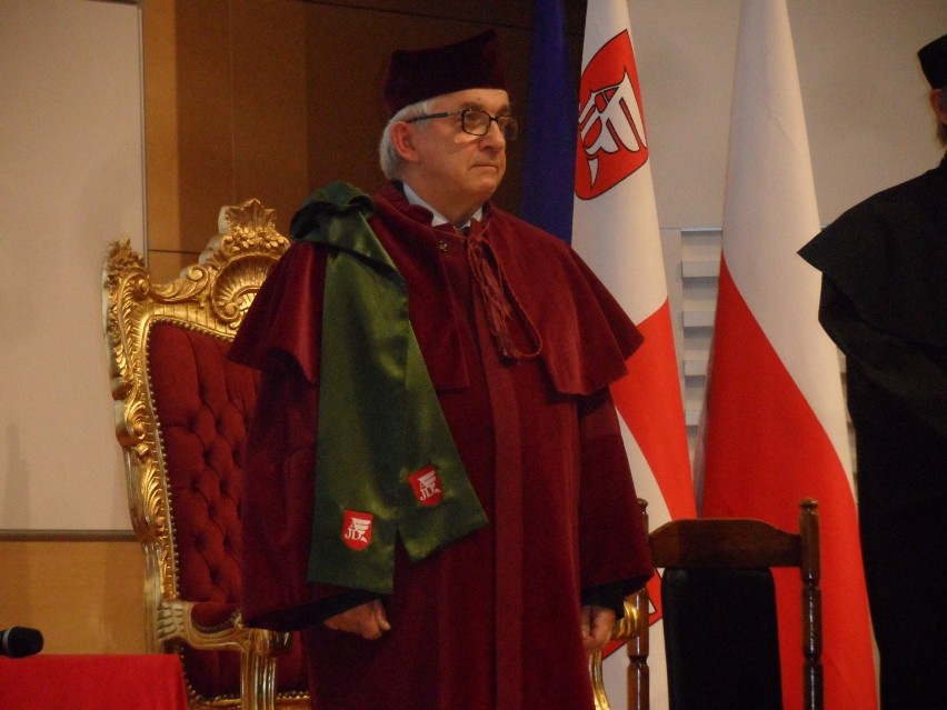 Prof. Zbigniew  Florjańczyk prof. honorowym AJD ZDJĘCIA