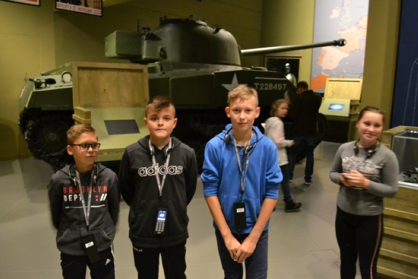 Uczniowie ze Szkoły Podstawowej w Suchym Dębie odwiedzili Muzeum II Wojny Światowej w Gdańsku [ZDJĘCIA]