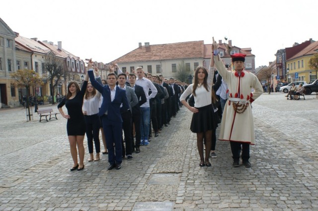 Polonez na Rynku w Koninie