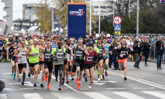 Już w tym roku przy okazji Gdynia Półmaratonu na trasie było tłumnie i ciekawie, a linię mety osiągnęła ponad 6,2 tysiąca biegaczy. Organizatorzy deklarują, że w przyszłym roku, podczas mistrzostw świata w półmaratonie w Gdyni, uczestników może być nawet dwa razy więcej!