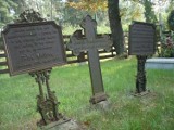 Najstarsze groby na cmentarzach w Oleśnie. Spoczywają tutaj żołnierze, powstańcy oraz proboszczowie [ZDJĘCIA]