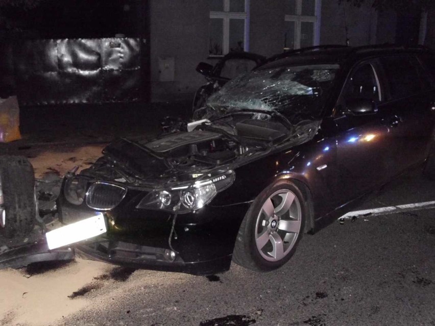 Spowodował wypadek w Wągrowcu. Zostawił rannych. Gdy dopadła go policja był pijany! 
