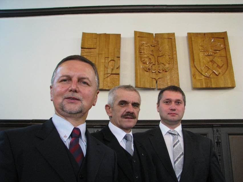 Stanisław Kowolik (pierwszy z lewej), nowy przewodniczący...