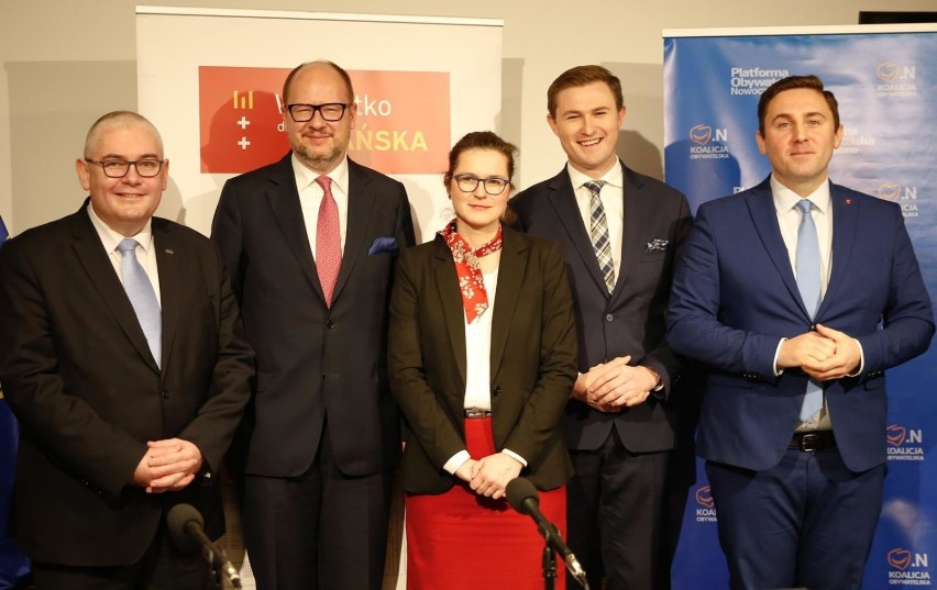 W poniedziałek, 17.12, prezydent Paweł Adamowicz podpisał...