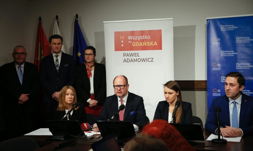 W poniedziałek, 17.12, prezydent Paweł Adamowicz podpisał...