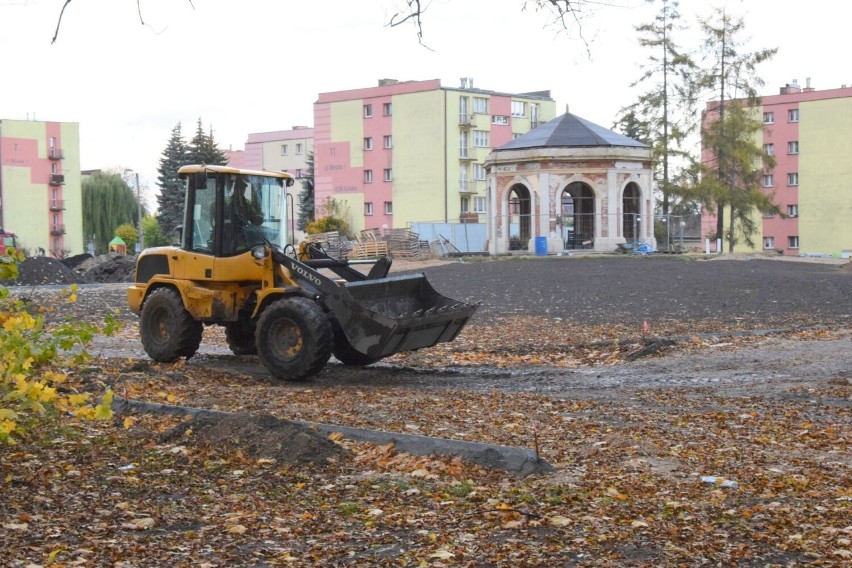 Powoli do końca zbliża się wielka przebudowa koneckiego parku. Co zostało już zrobione? Oto postęp prac